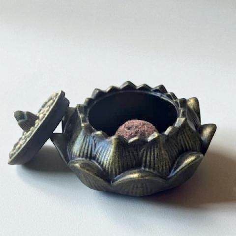 Foto de SAHUMADOR FLOR DE LOTO CON TAPA
