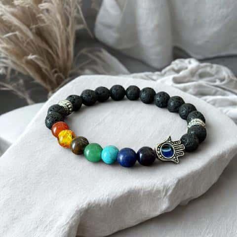 Foto de PULSERA NEGRA 7 CHAKRAS CON MANO DE FATIMA